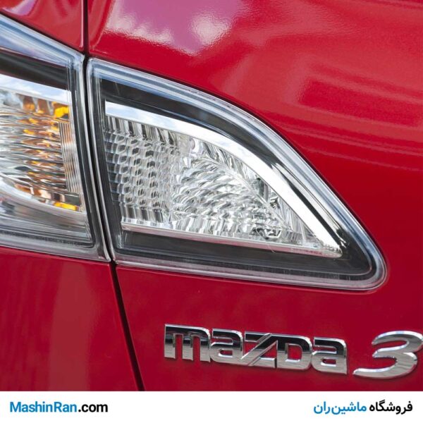 چراغ خطر چپ روی صندوق مزدا ۳ نیو (Mazda 3 New)